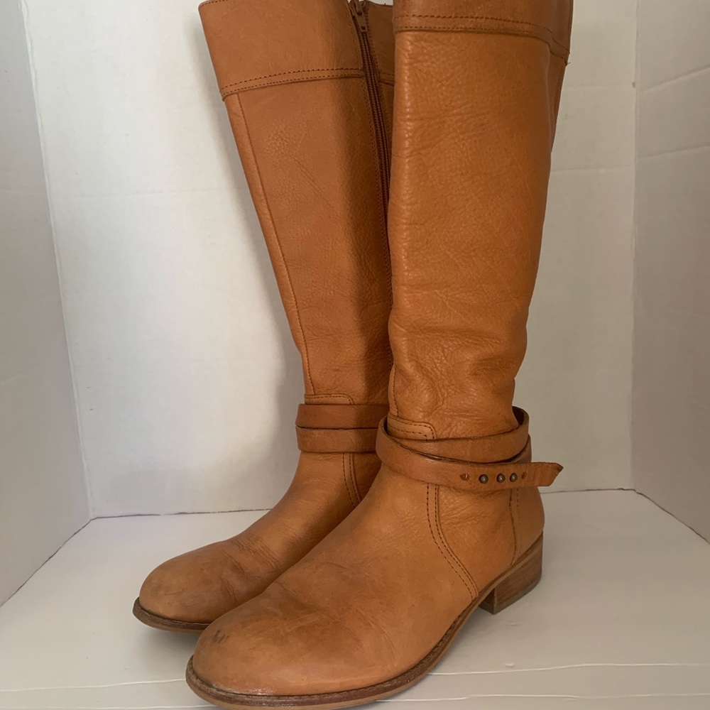 Land’s End tan leather knee high boots size 7.5